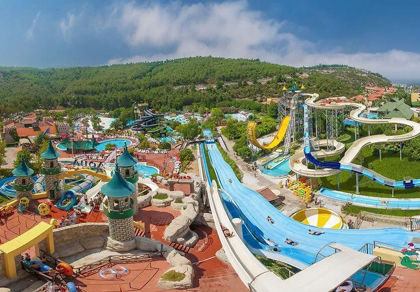 Aqua Fantasy Aquapark Hotel & Spa كوشاداسيه تركيا